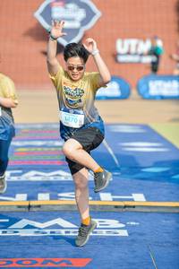 BIB: 1470
                            <button type="button" onclick="openModal(22765624)" class="btn btn-primary btn-sm float-right btn-popup" data-toggle="modal" data-target=".modal-high-quality">
                        <i class="fas fa-shopping-cart"></i> Add to Cart
                    </button>
                                            <button type="button" onclick="isThisMe(22765624, true)" class="btn btn-success btn-sm float-right btn-popup btn-isme hidden" data-toggle="tooltip" data-placement="bottom" title="นี่คือรูปของคุณใช่ไหม คลิกที่นี่เพื่อเอาเข้าอัลบั้ม">
                        <i class="fas fa-plus"></i> Add to album
                    </button>
                    <button type="button" onclick="isThisMe(22765624, false)" class="btn btn-warning btn-sm float-right btn-popup btn-isnotme hidden">
                        <i class="fas fa-ban"></i> Remove from album
                    </button>